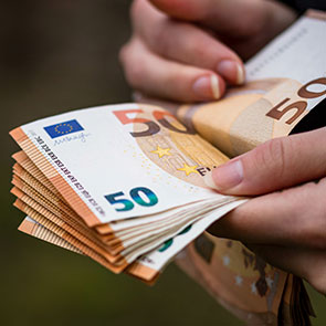 Foreign income photo